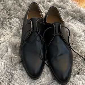 Everlane black leather loafers— 7